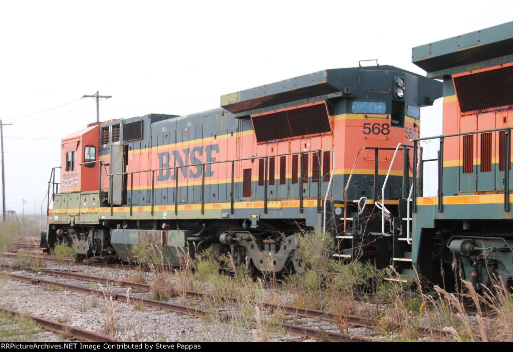 BNSF 568